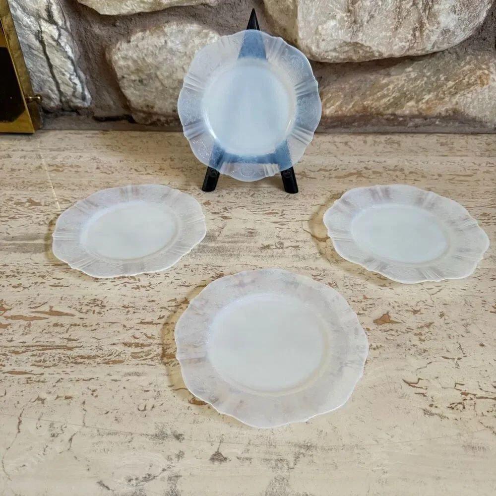Macbeth-Evans American Sweetheart Monax bread plates